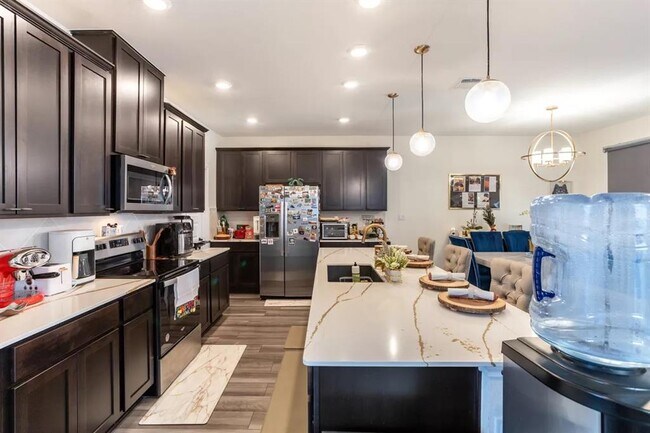 Building Photo - 1133 Aronia Ln