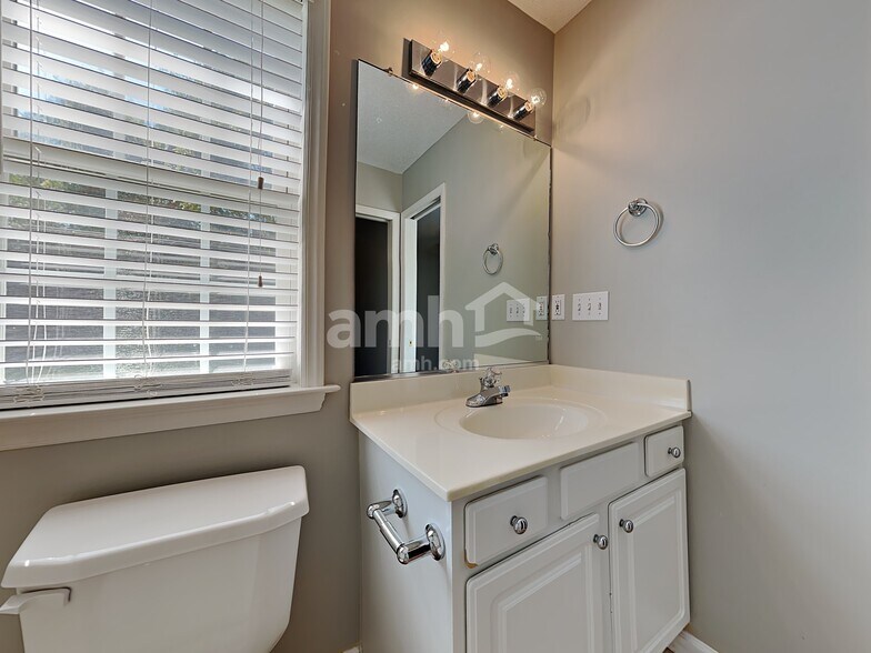 Building Photo - 1766 Spring Path Trl