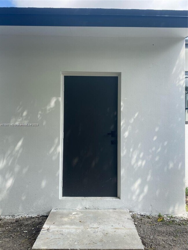 Building Photo - 4992 NW 18th Ave