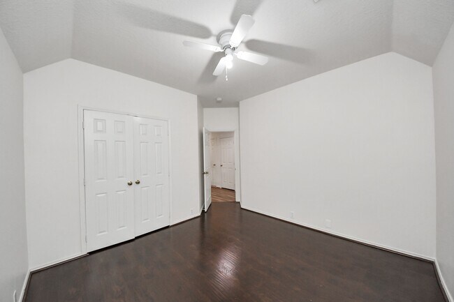 Building Photo - 20510 Pioneer Bend Ct