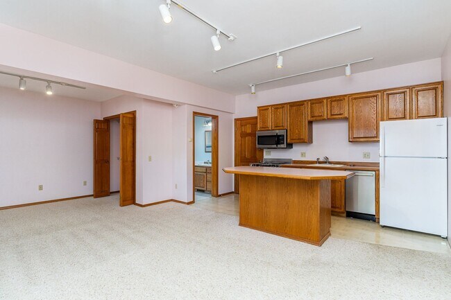 Building Photo - 4bd/3ba Seattle Home