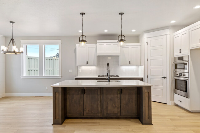 Building Photo - 4695 S Abbot Way