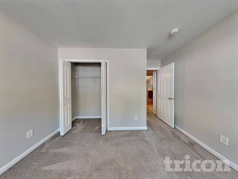 Building Photo - 142 Jacobs Woods Cir