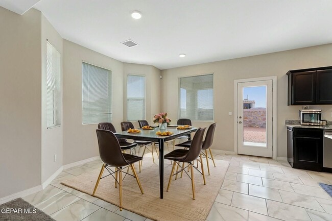 Building Photo - 3609 Hill Sand Pl