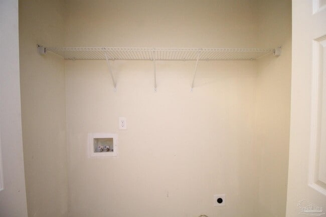 Building Photo - 3417 W Fisher St