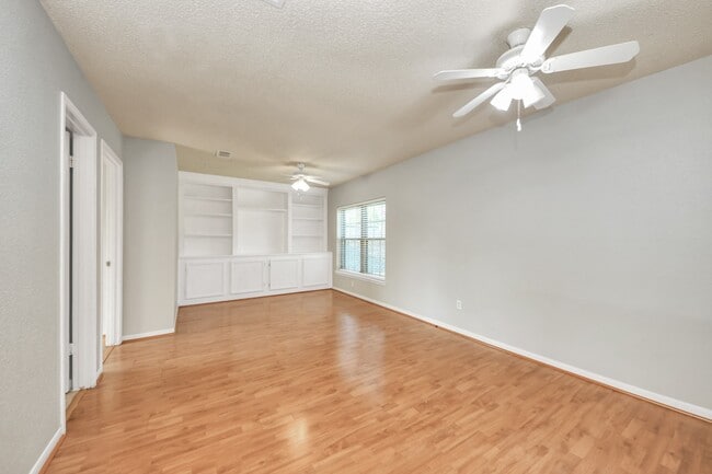 Building Photo - 3007 Cotter Lake Cir