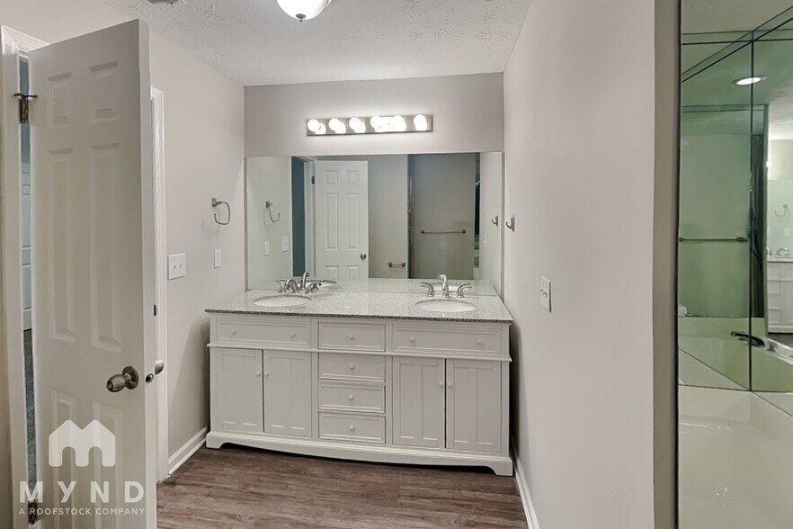 Building Photo - 1282 Whitlock Ridge Dr