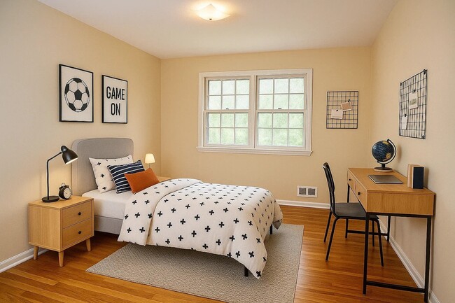 Building Photo - 15 Van Wyck Dr