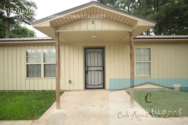 Primary Photo - 704 Ellis Ave