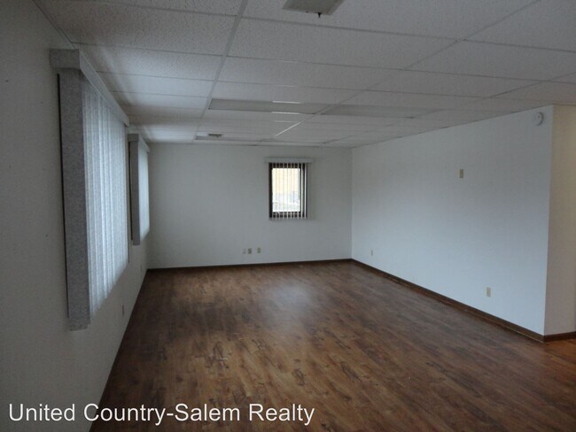 Building Photo - 201-203 N Main St