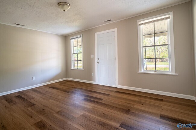 Building Photo - 2208 Old Gurley Pike