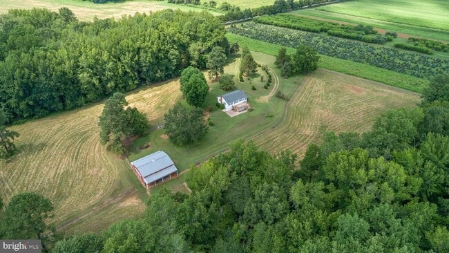 Building Photo - 18136 Pepmeier Hill Rd