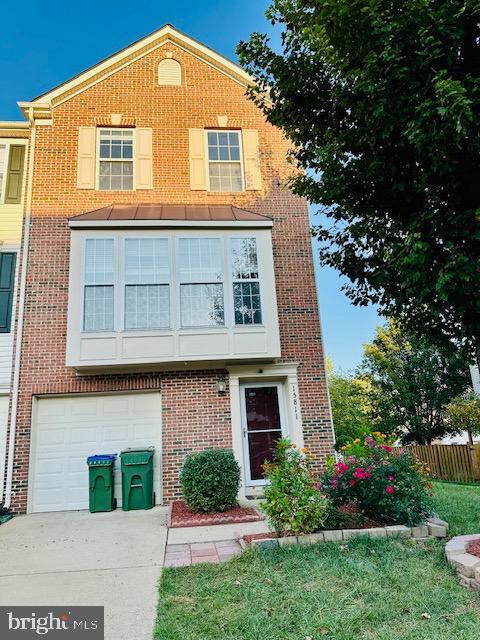 Building Photo - 15811 Bobolink Dr