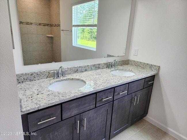Building Photo - 3256 Crocus Ln