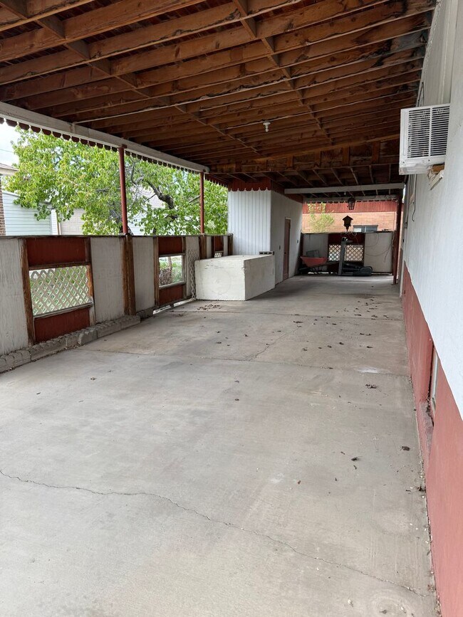 Building Photo - Wonderful Home in Spanish Fork, UT All utilities included