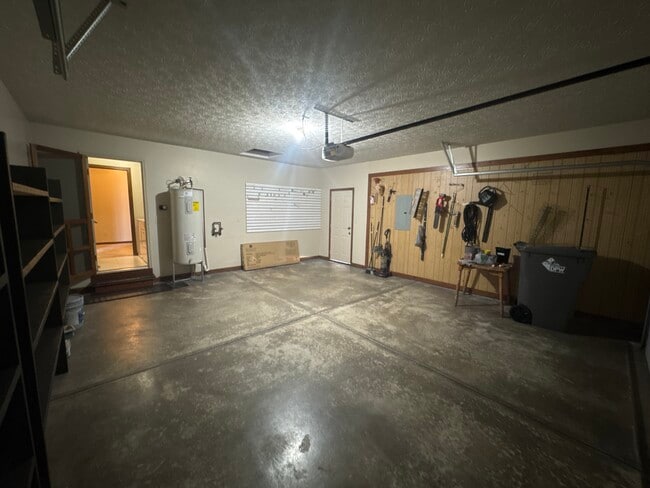 Building Photo - 9229 Westdrum Ct