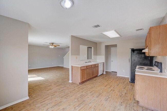 Building Photo - 314 Bello Dr