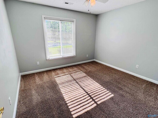 Building Photo - 116 Bibb Dr