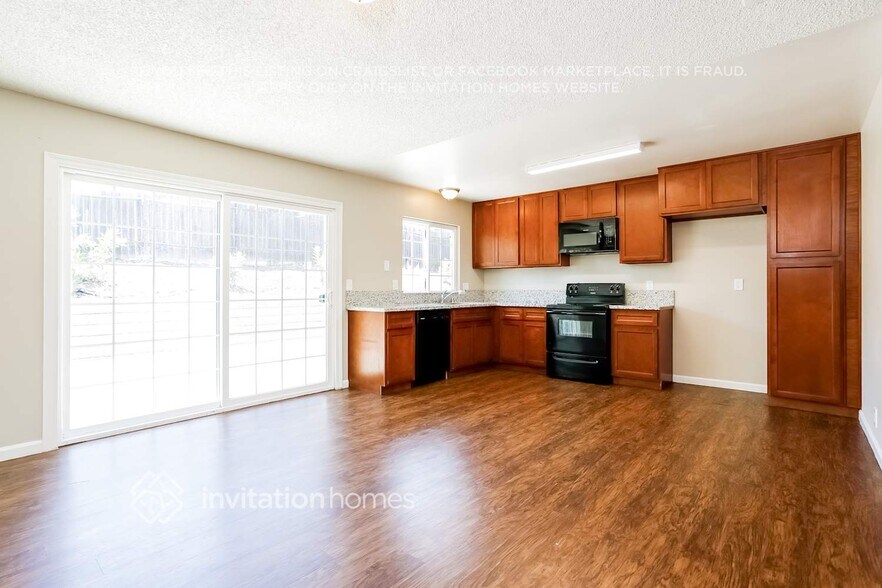 Building Photo - 300 Radcliffe Dr