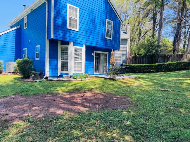 Building Photo - 530 Barclay Ct