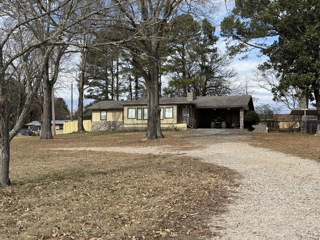 Building Photo - 210 Worthey Trail