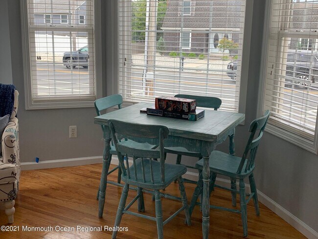 Building Photo - 979 Ocean Ave