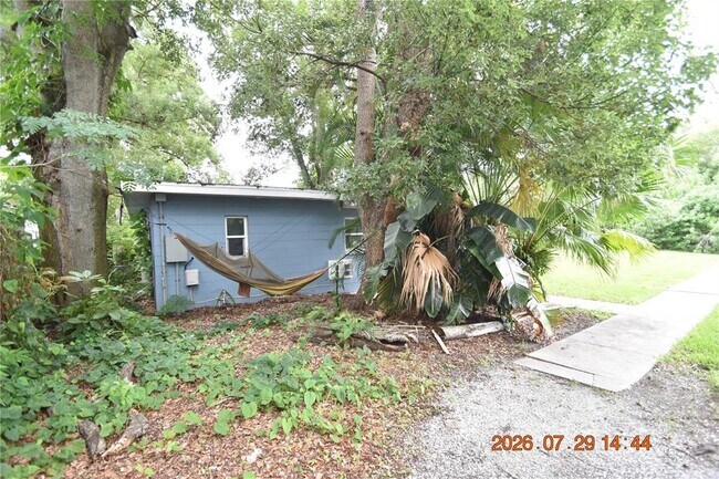 Building Photo - 419 Stremma Rd