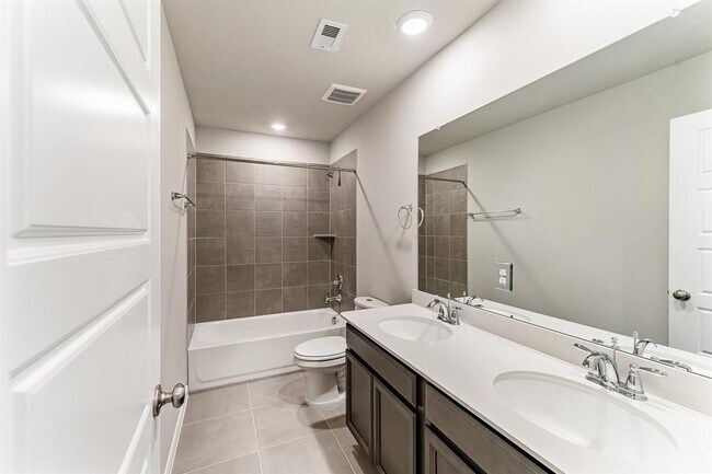 Building Photo - 4322 Pale Fox Ln