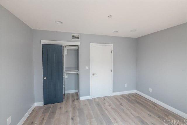 Building Photo - 1118 N Heliotrope Dr