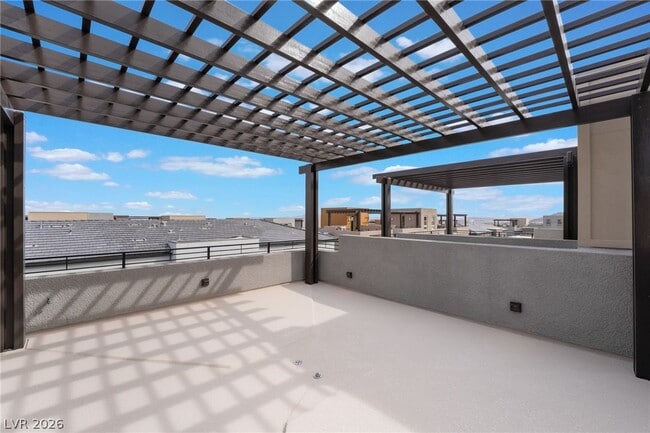 Building Photo - 667 Grey Saker St