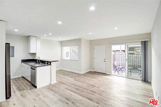 Building Photo - 5529 Bonner Ave