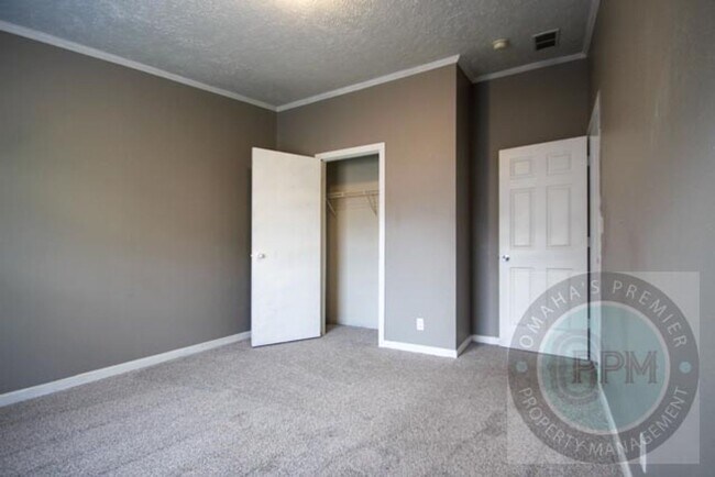 Building Photo - Discover this 4Bd/2Ba in Omaha, Ne