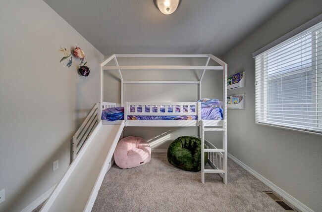 Building Photo - 11140 Feliz Wy