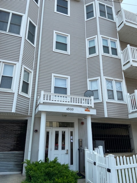 Building Photo - 4500 Smith Ave