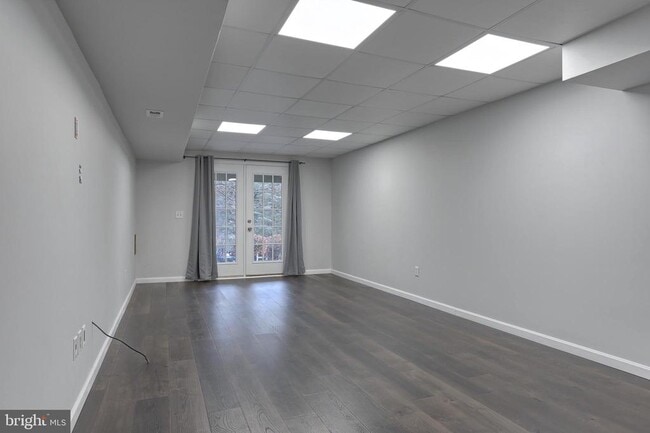 Building Photo - 1127 Wicklow Ct