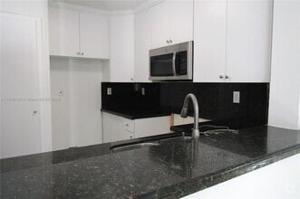 Building Photo - 17278 SW 139th Ct