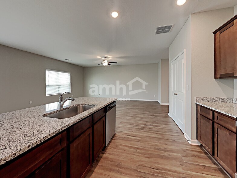 Building Photo - 3315 Ridge HillPkwy