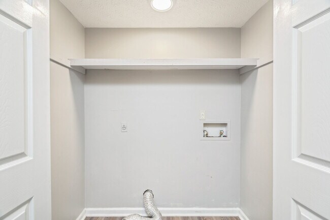 Building Photo - 4801 Cannon Ridge Dr