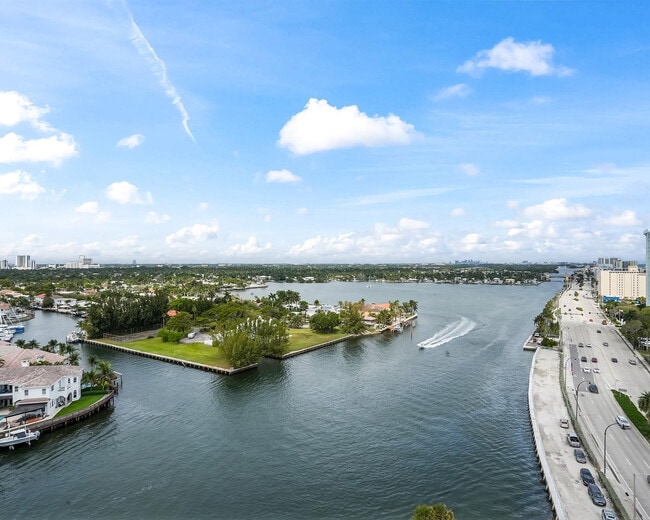 Building Photo - 1400 S Ocean Dr