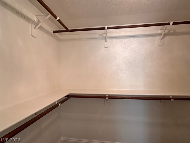 Building Photo - 6521 Bellwood Ct