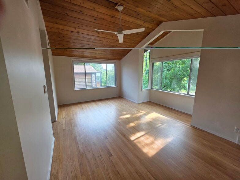 Building Photo - 4405 Rockhill Rd