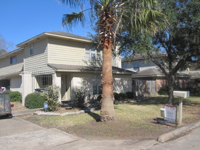 Building Photo - 10834 Sugar Hill Dr