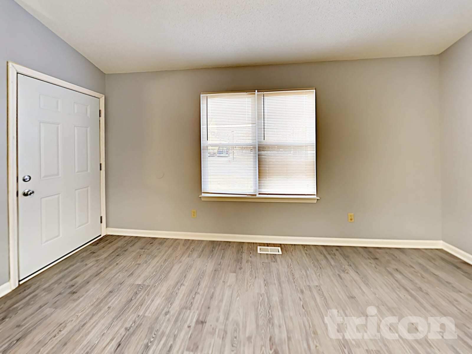 Building Photo - 305 Trowbridge Rd