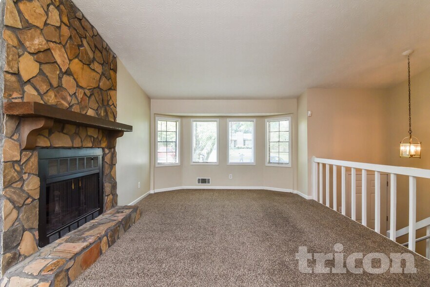 Building Photo - 4255 Mountain Glen Trace