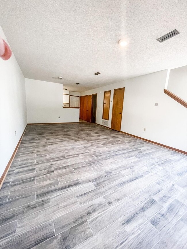 Building Photo - 888 Culp Ave