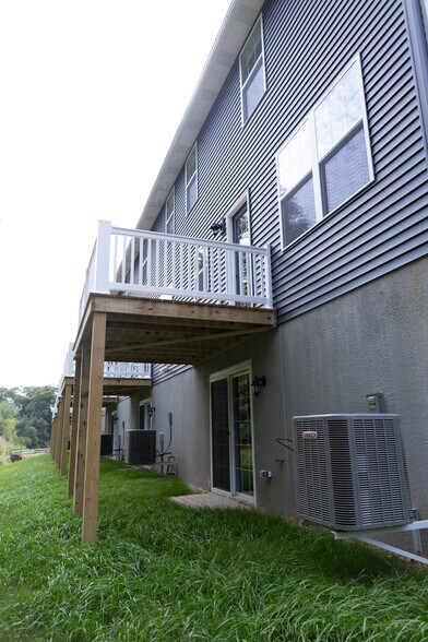 Building Photo - 93 Beech Tree Ct