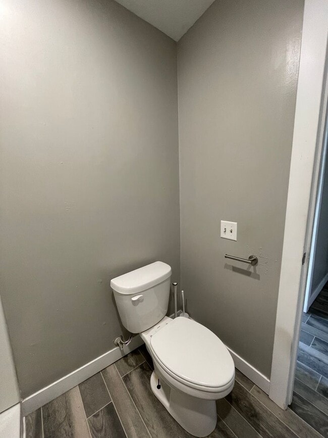 Building Photo - 816 Congress St