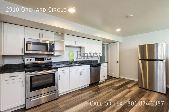 Building Photo - 2910 Orchard Cir