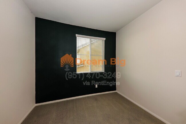 Building Photo - 24712 Hudson St