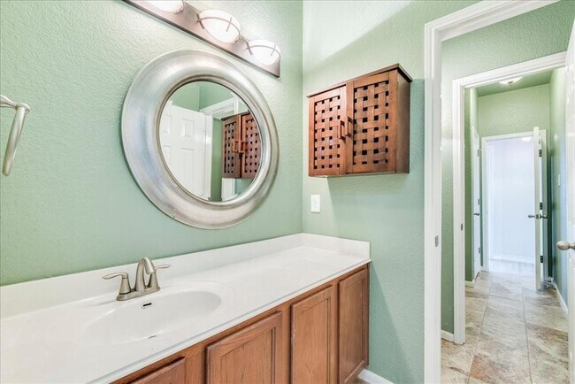 Building Photo - 7805 Huddleston Ln